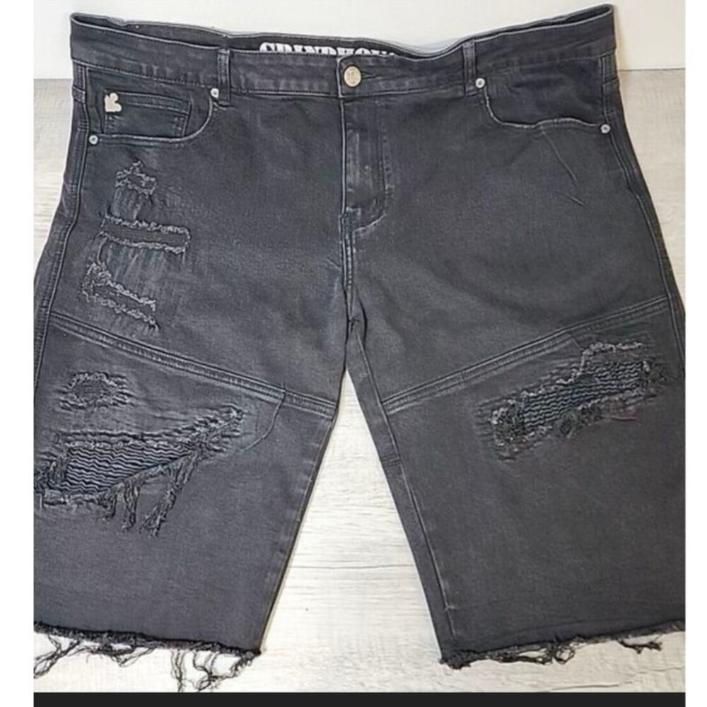Grindhouse denim men’s 44 distressed moto jean shorts ripped black raw hem